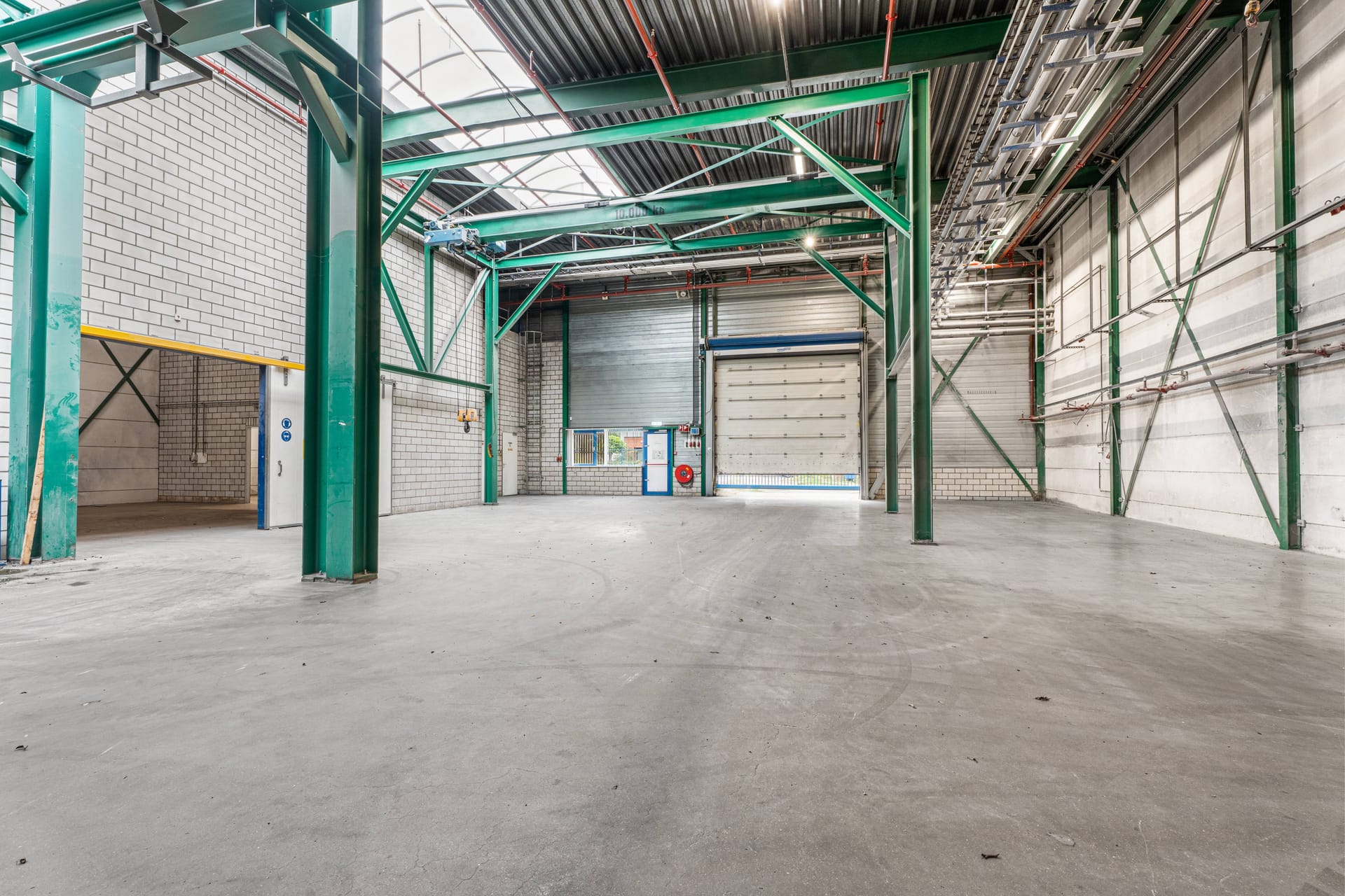 Bedrijfscomplex Waterbeemd 1 in Helmond