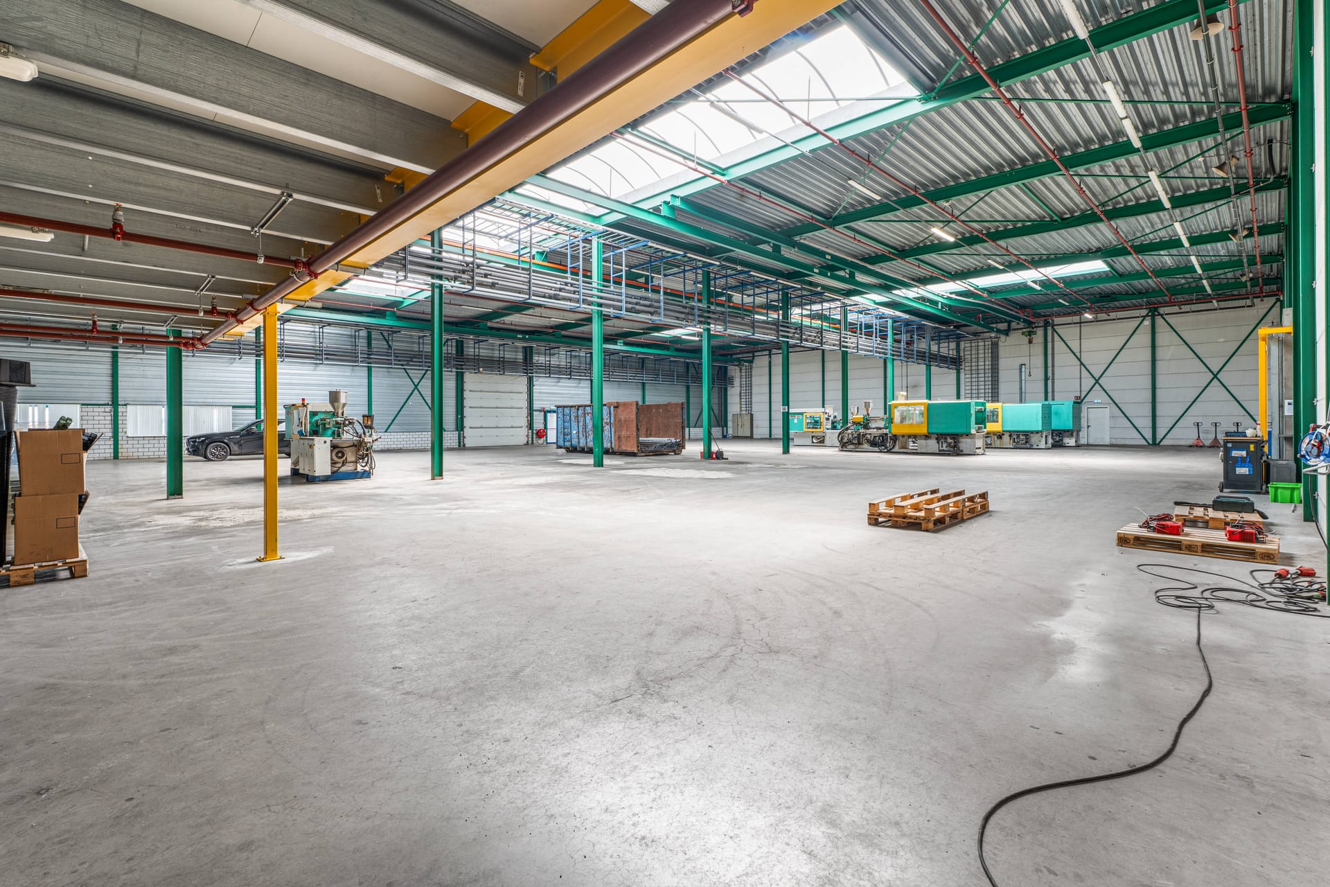 Bedrijfscomplex Waterbeemd 1 in Helmond