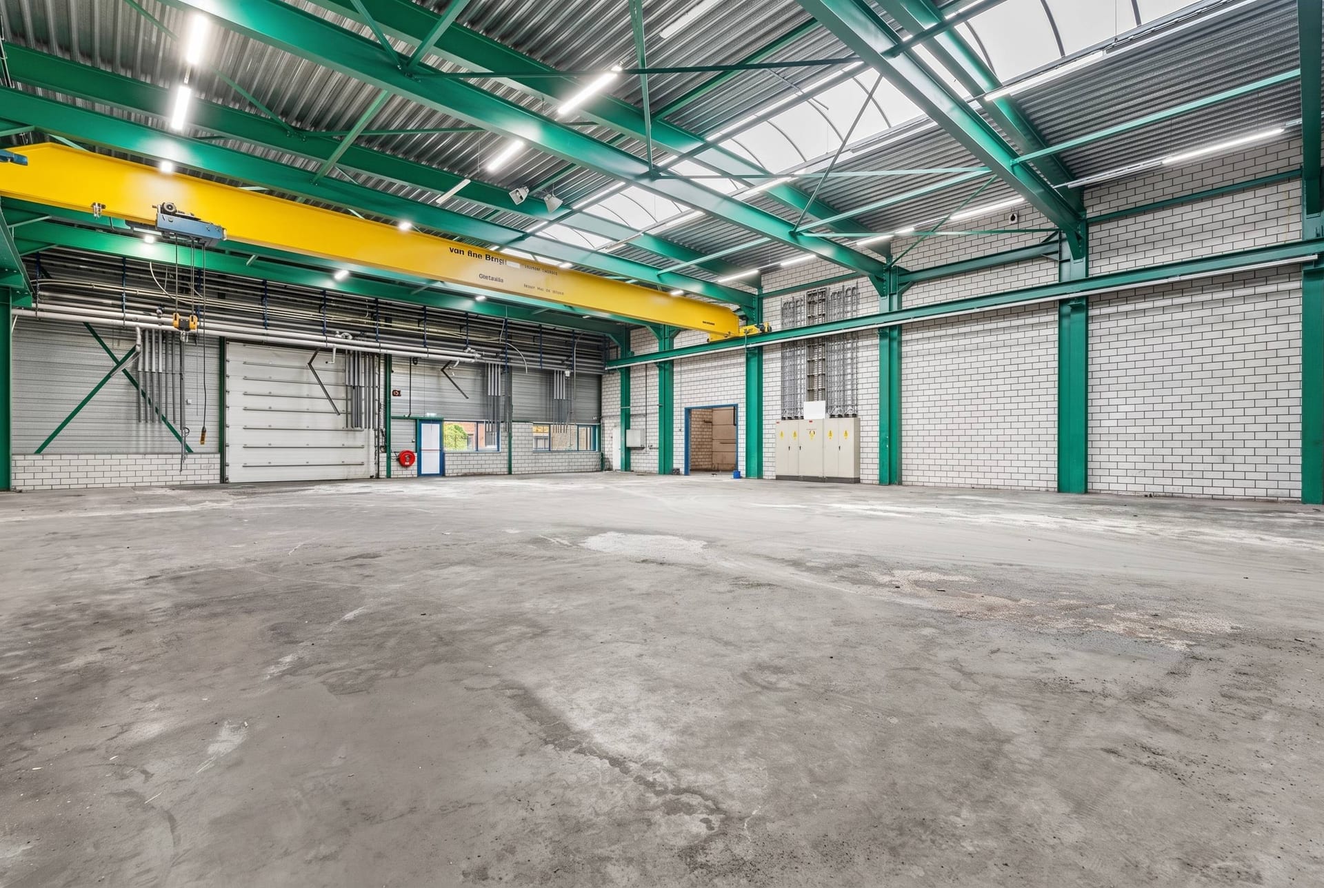 Waterbeemd 1, Hal 4 in Helmond